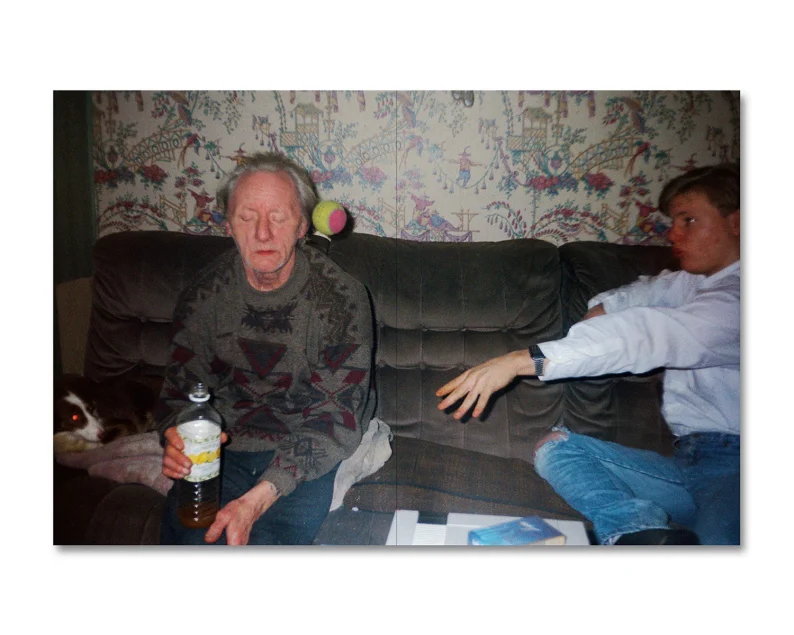 Richard Billingham 'Ray's a Laugh' - Image 8